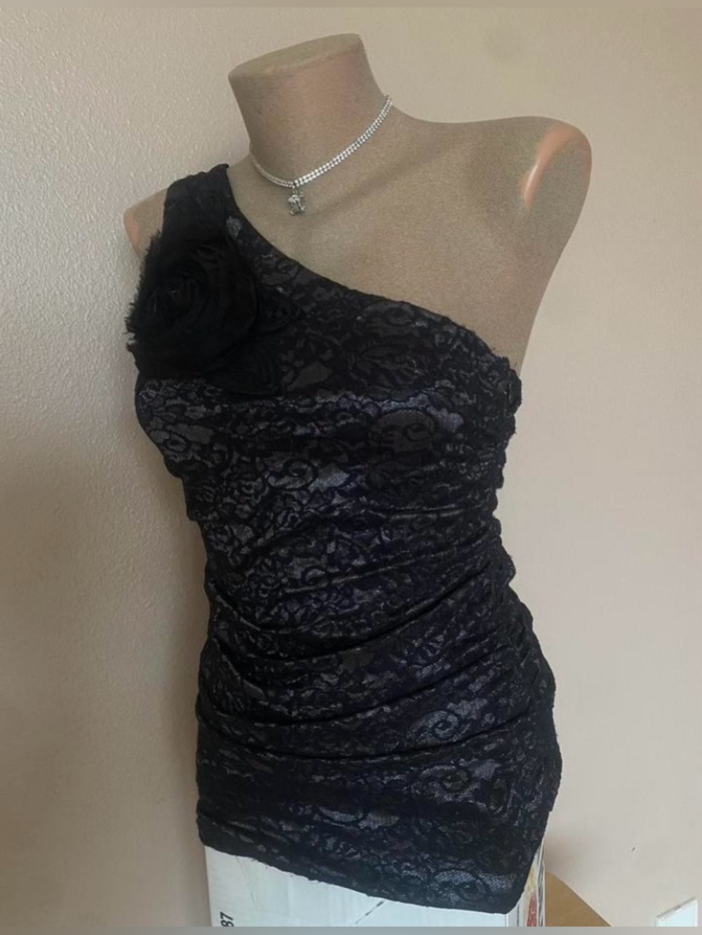 Y2k Forever 21 Black Lace One Shoulder Top with Black Rose Gothic Glamour